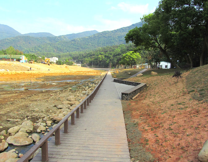 梧桐山沿江步道